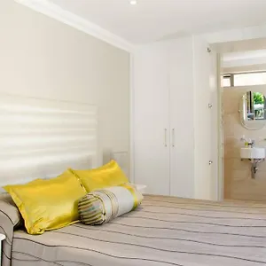 Echo Friendly Sunny Contemporary Garden Flat , Cape Town South Africa